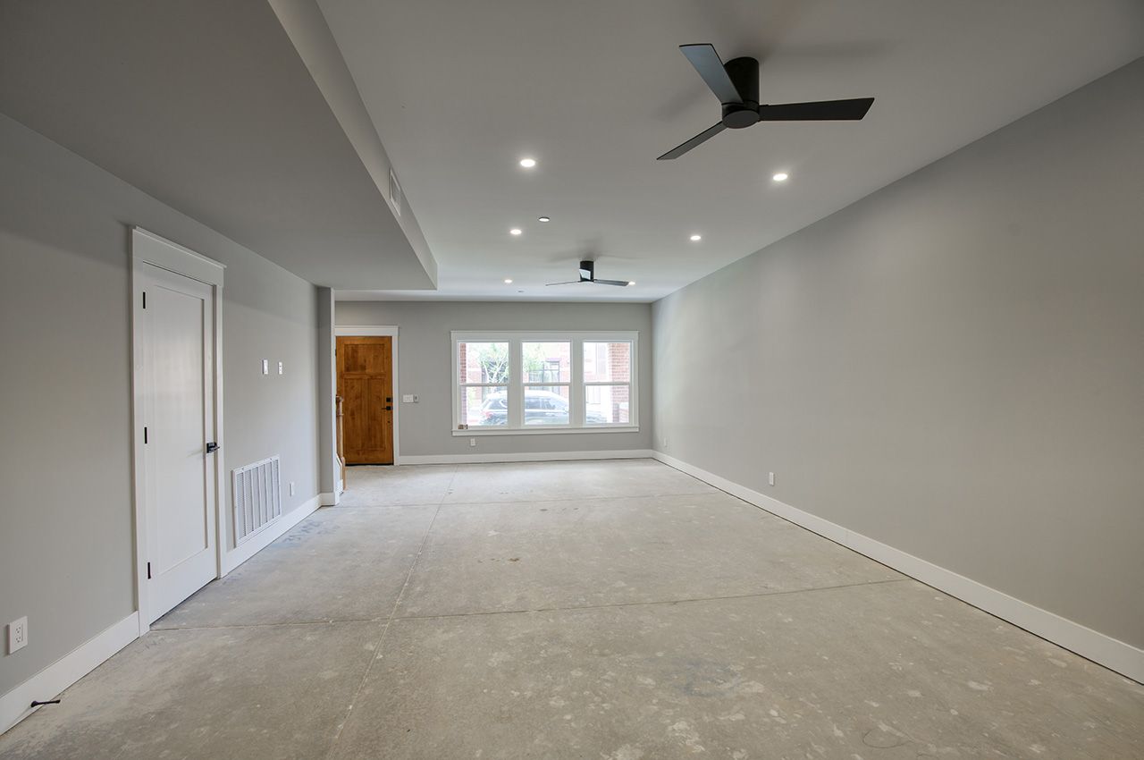 214 W McKinley St interior