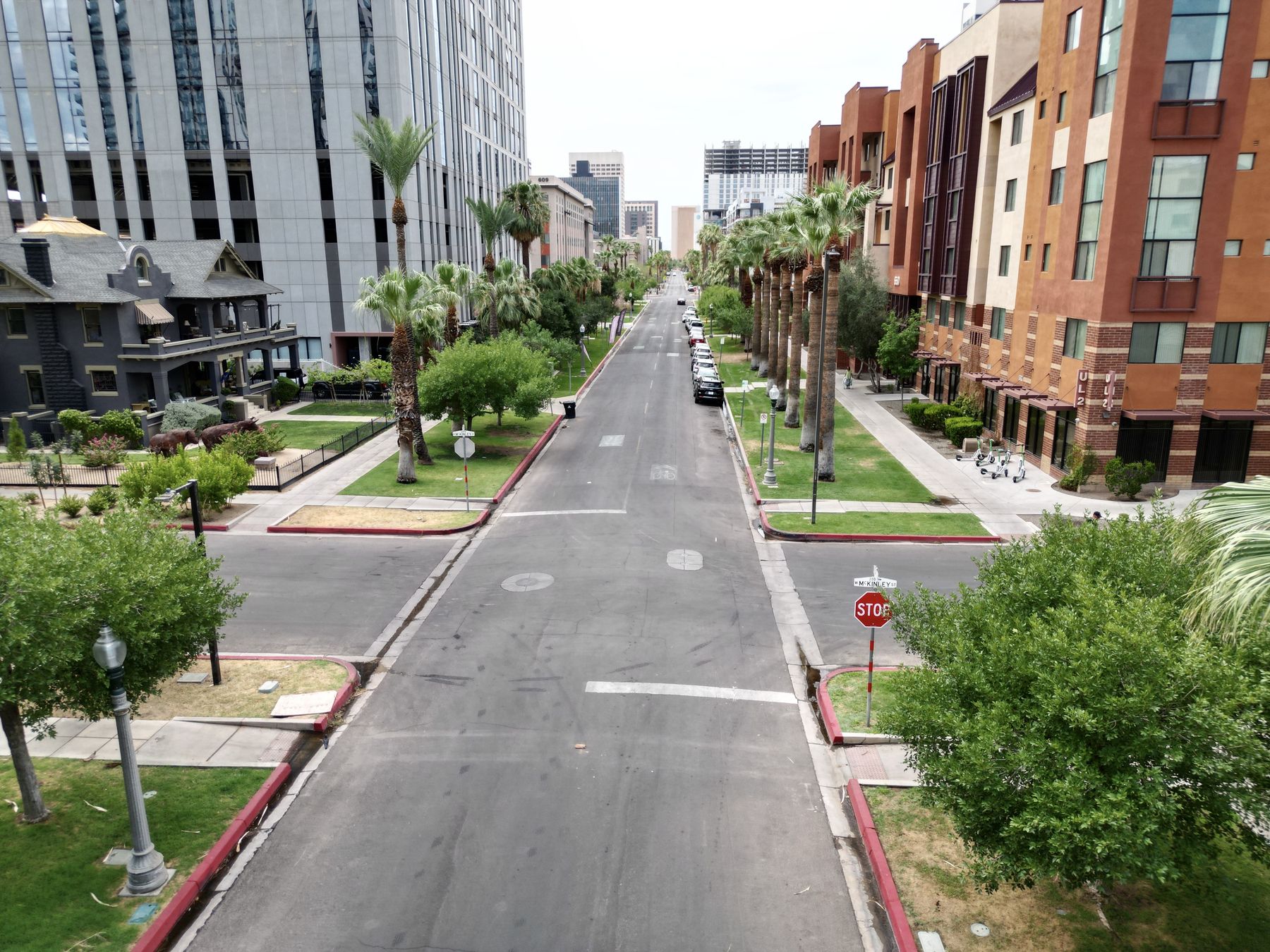 Street view, Roosevelt Historic District