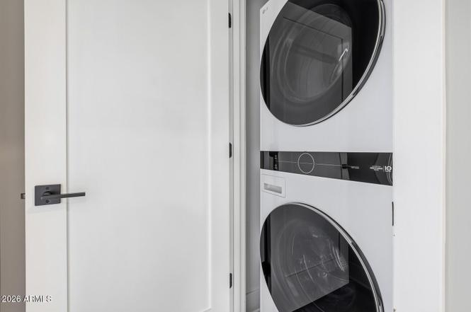 Washer dryer